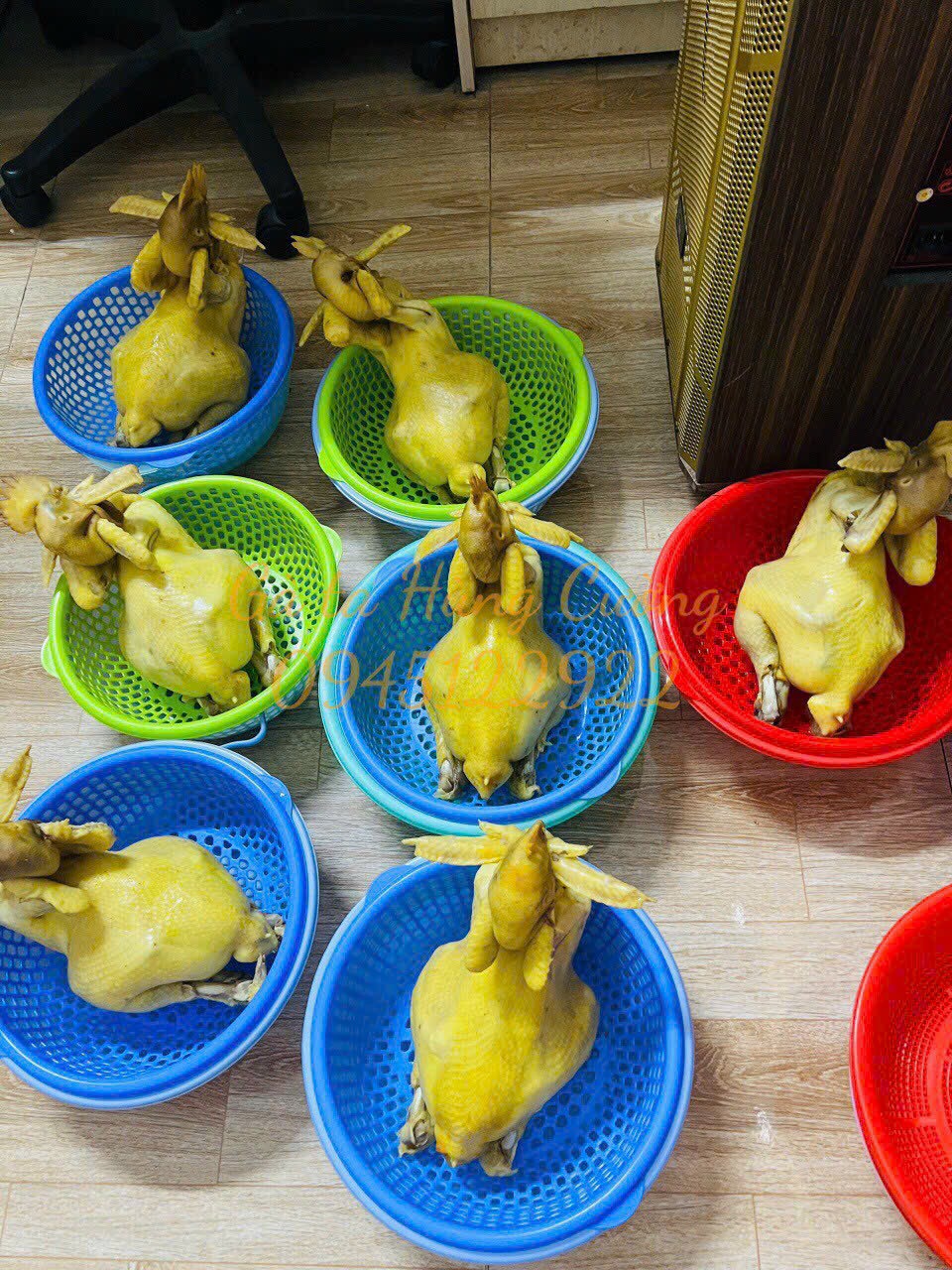 Giới thiệu dịch vụ đặt g&agrave; c&uacute;ng tại TP.HCM